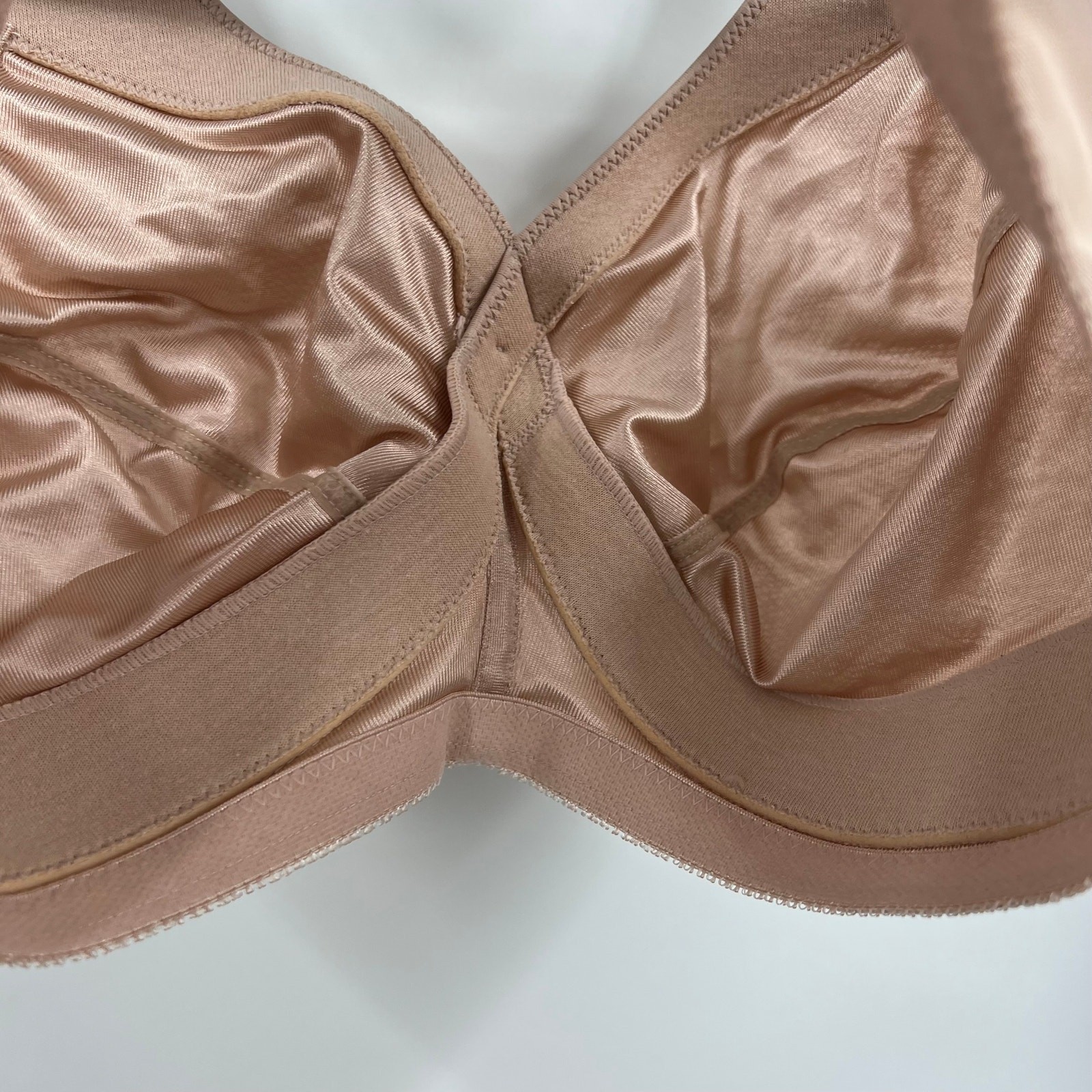 Glamorize Wireless Minimizer Full Coverage Floral… - image 5