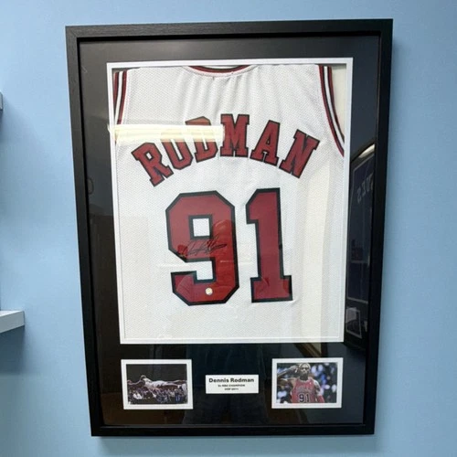 Dennis Rodman Signed Chicago Bulls Jersey Framed Original Basketball Memorabilia