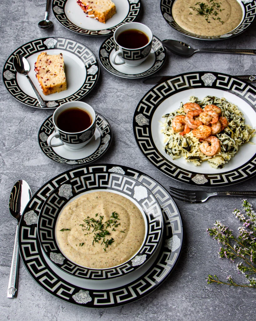 Greek key 2025 dinnerware set