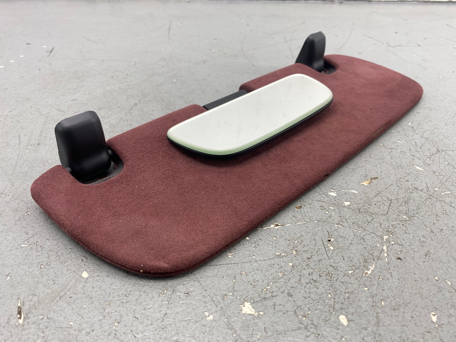 2020-2023 MCLAREN GT FRONT RIGHT PASSENGER OVERHEAD SUN VISOR BAROLA RED OEM
