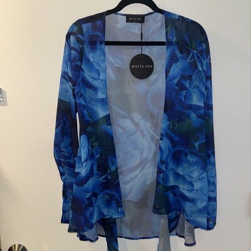 White Fox Admire Me Tie Front Long Sleeve Top Luminescent Floral Size S/M - Picture 3 of 8