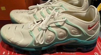 Nike Air Vapormax Plus  display picture 2