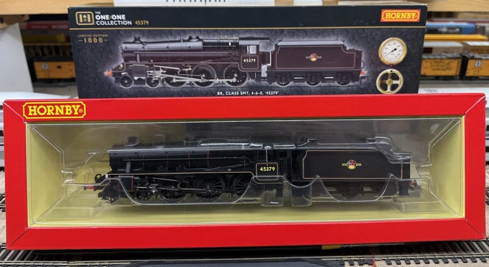 Hornby R3805 OO Scale BR Class 5MT One:One Collection 4-6-0 Steam 45379 Era 11 - Image 2 of 4