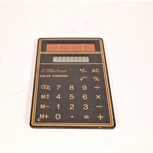 Calculadora de colección St Michael tamaño tarjeta de crédito energía solar probada en muy buena condición - Imagen 2 de 4