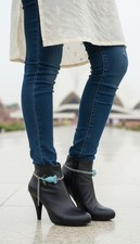 Women Silver Metal Chain Boot Bracelet Shoe Bright Blue Flower Rose Charm 2PCS