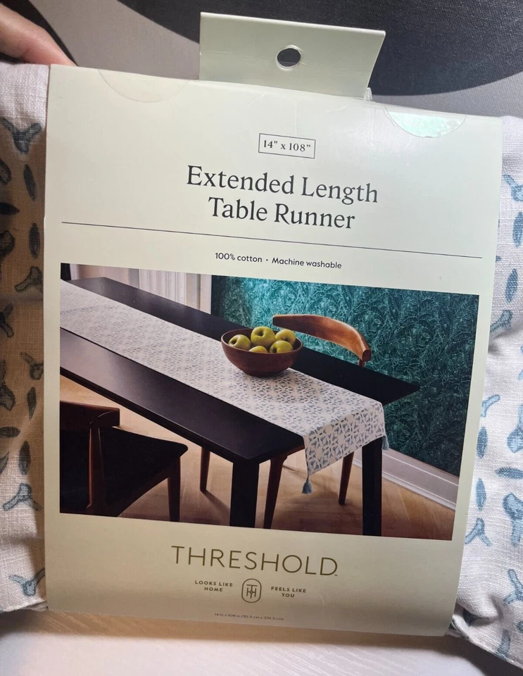 2pk Threshold Extend Length Abstract Print Table Runner: 14"x108" Blue/White b2 - Image 3 of 4
