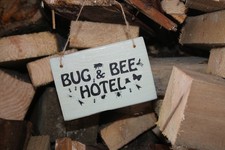 Piccolo insegno hotel insetti e api targa giardino nascondi capannone naturale ciclo patio