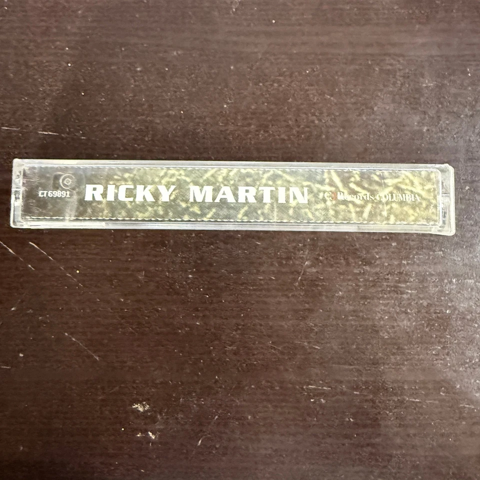 Ricky Martin Self Titled Cassette Tape Album 1999 Columbia Records Foto 2 de 4