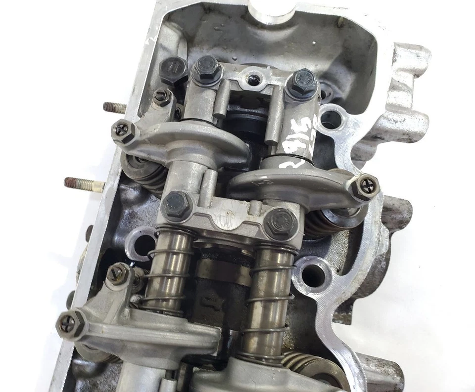 Culata de motor usada se adapta a: Chrysler Conquest 1987 grado A Foto 2 de 4