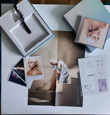 Ariana Grande - Sweetener (LIMITED Edition Fan BOX) - CD - (Ohne Popsocket)