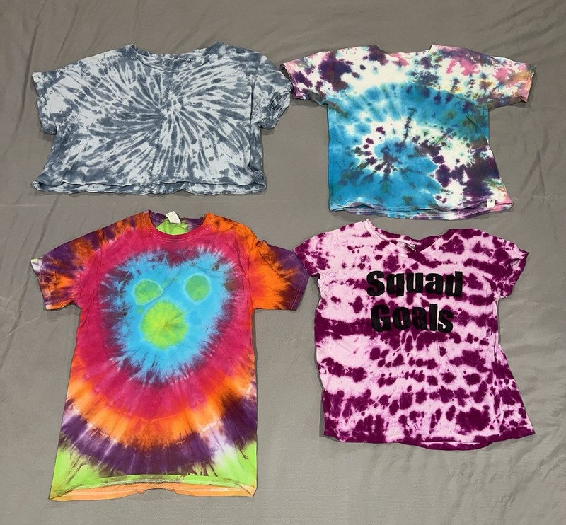 Lot Of 4 Tie Dye T-Shirts SZ YL & SZ L Blue Purple Squad Goals Pink Red Orange
