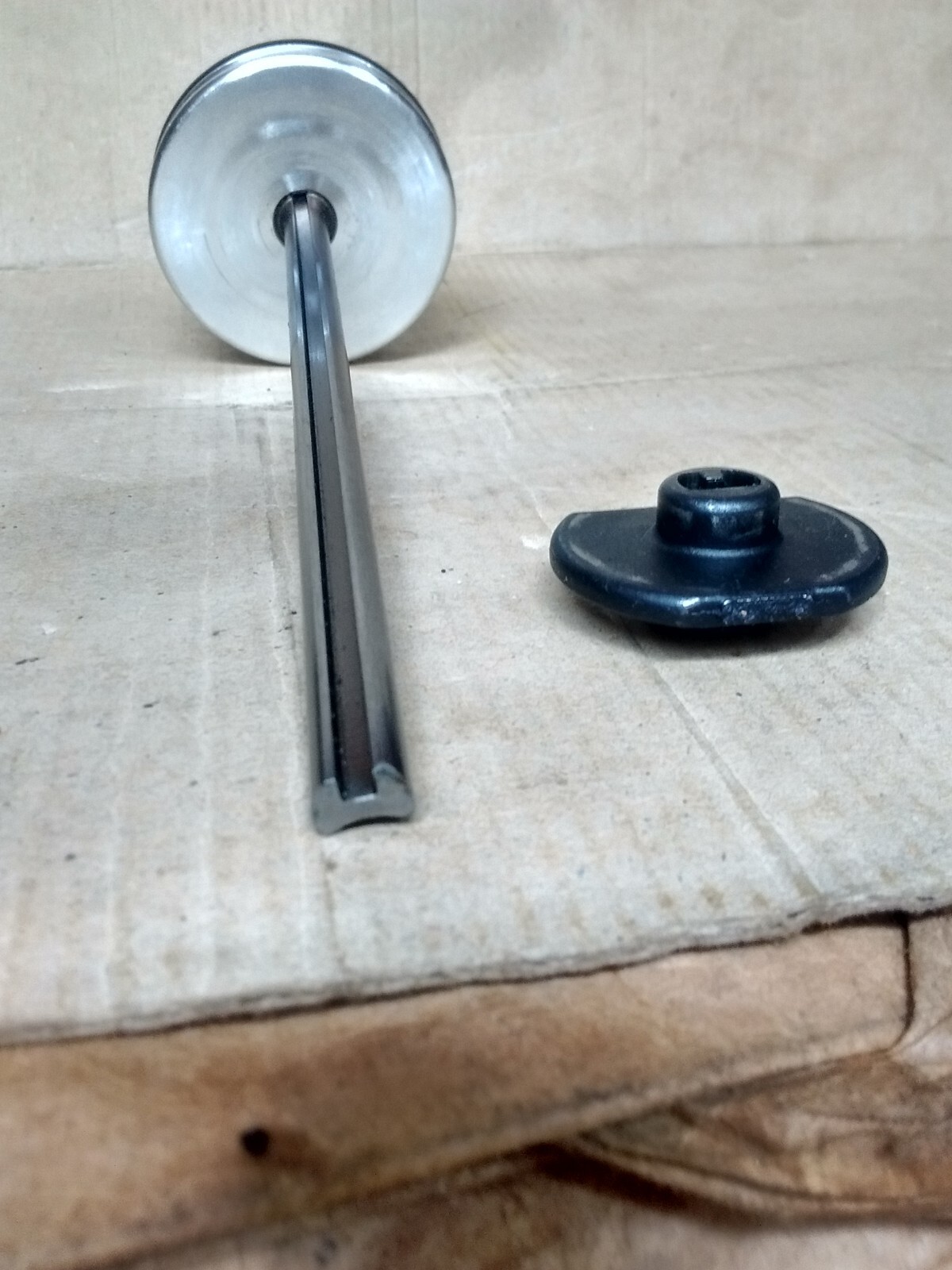 BOSTITCH F28WWE PNEUMATIC NAILER NAIL GUN PISTON DRIVER & GUIDE eBay