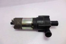Pompe à eau Mercedes 208
