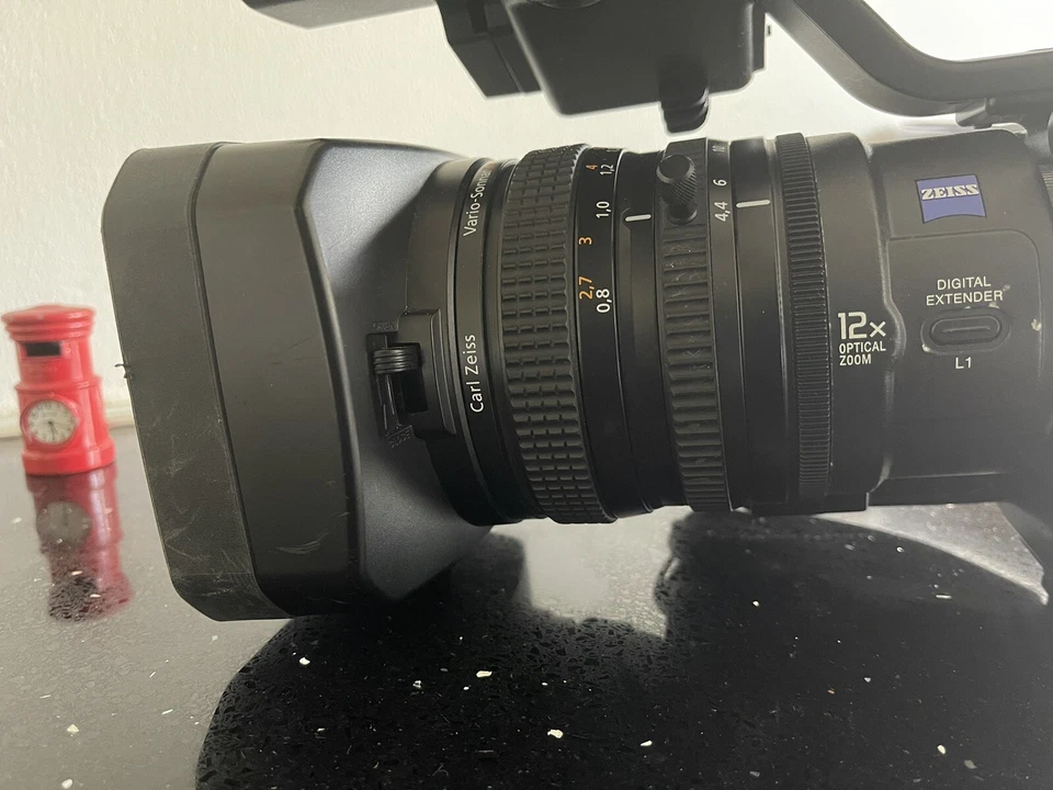 Sony HVR-Z7E/Z7P Gigital HD Camera Camcorder - Black - Image 3 of 4