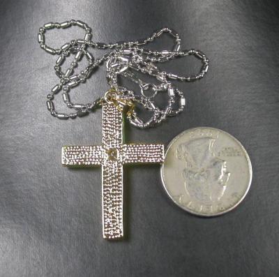 Ciondolo In Giada Incisa E Riporto In Oro Giallo Con Brillanti