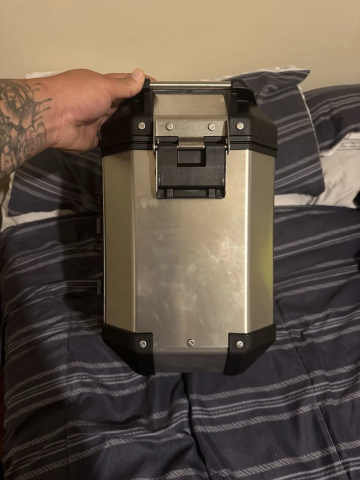 OEM GENUINO HONDA CRF1100 2020-2025 ALFORJAS LATERALES NUEVAS ABIERTAS + KITS DE LLAVES Foto 4 de 4