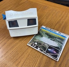 1970s Gaf VIEW-MASTER 3-D Viewer Red  White w/ Blue Lever  Niagara Falls VTG