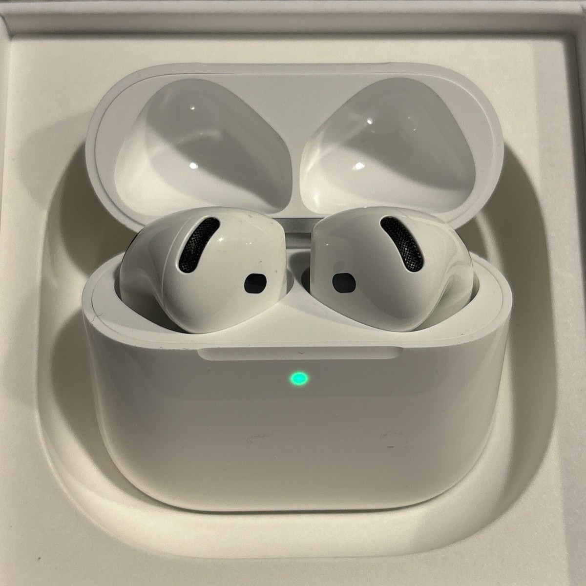 Apple AirPods 4 Wireless Earbuds Bluetooth Headphones w/ Charging