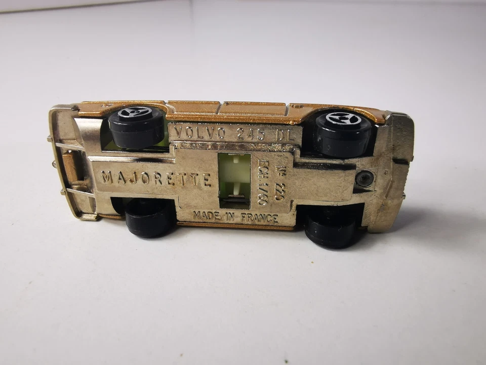Volvo 245 DL Majorette 1:60 – Rare Voiture Miniature de Collection - Photo 4/4