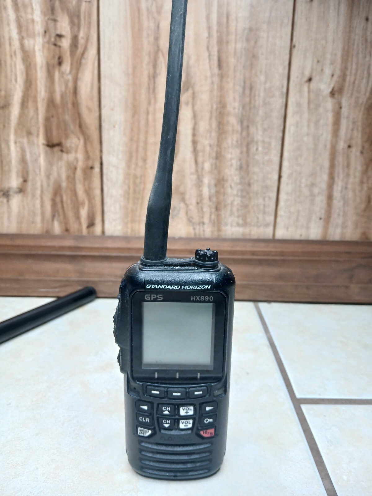 Standard Horizon HX890 Floating VHF/GPS Radio WITH BATTERY UNTESTED
