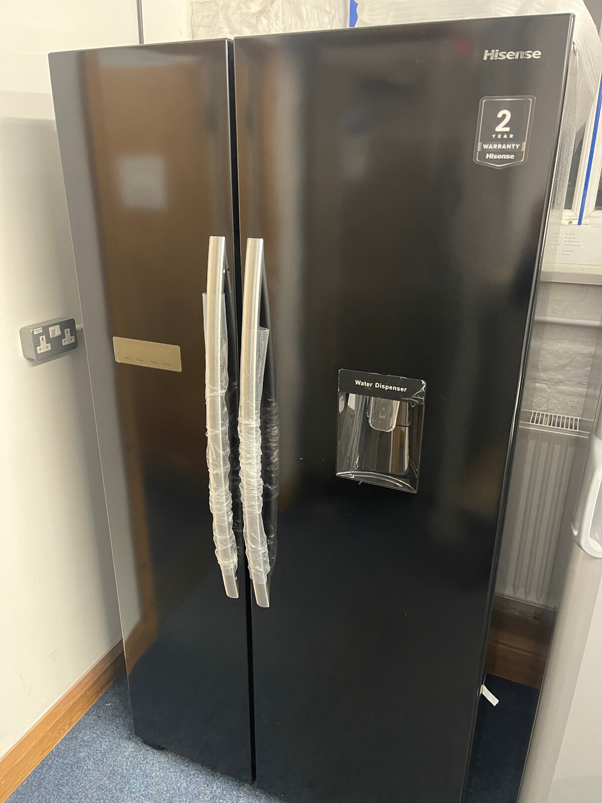 *NEW* Hisense RS741N4WB11 578 Litre American Fridge Freezer in Black