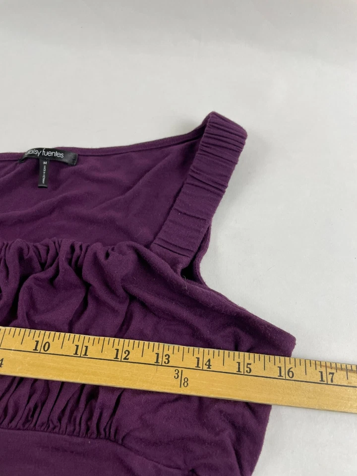 Camiseta sin mangas Daisy Fuentes para mujer talla mediana púrpura sin mangas cuello cuadrado Foto 3 de 4