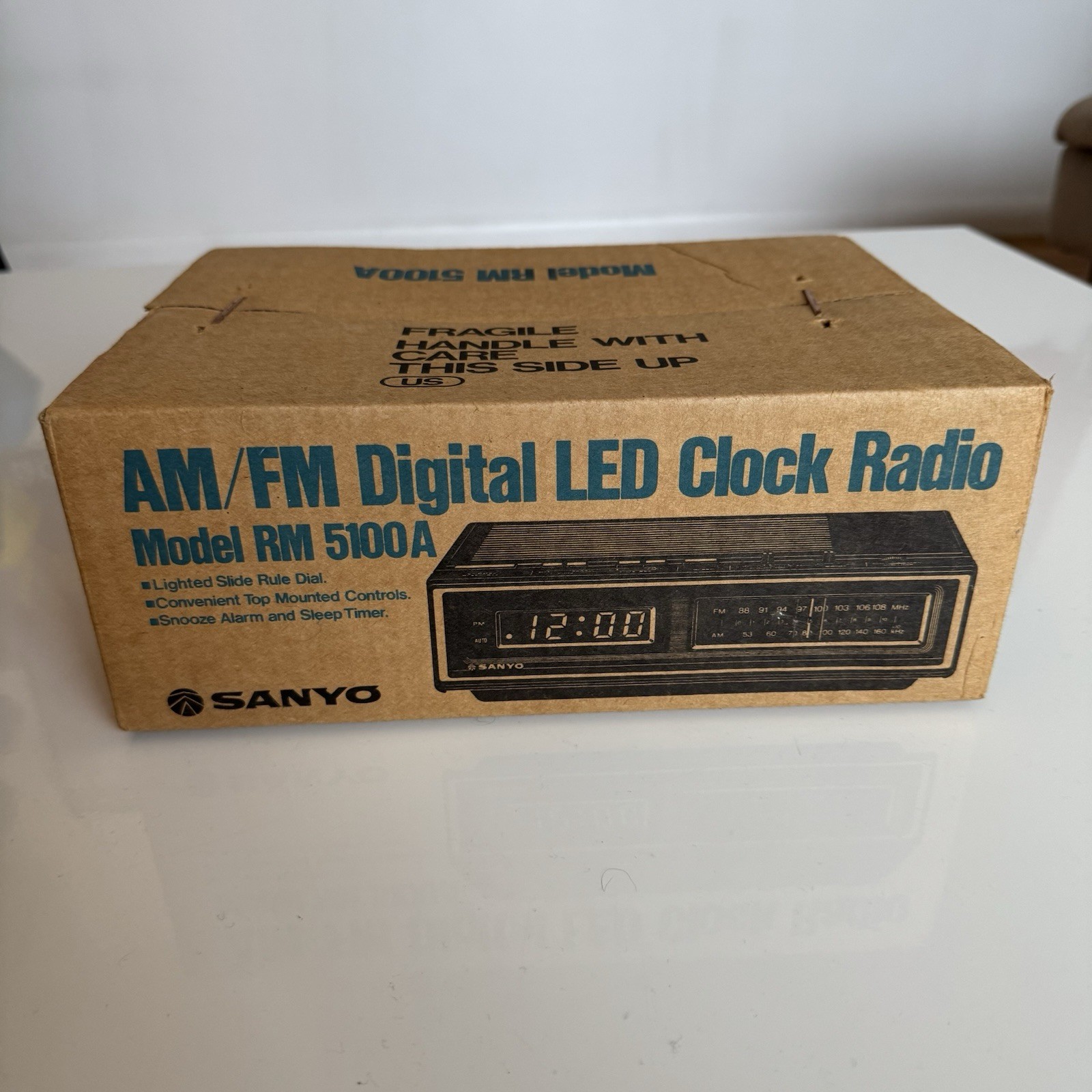 NEW Vintage 80s Sanyo AM/FM Digital LED Alarm Clock Radio Model RM 5100A