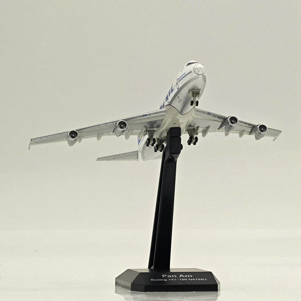 RM 1:400 scale Pan Am Boeing 747-100 N4704U Diecast Aircraft Model US in stock - Image 4 of 4