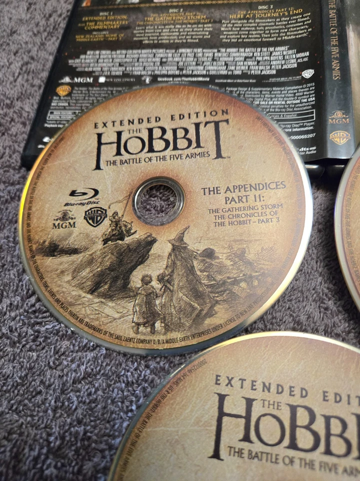 The Hobbit: The Battle of the Five Armies Extended Edition Blu-ray - USED CIB - Image 3 of 4
