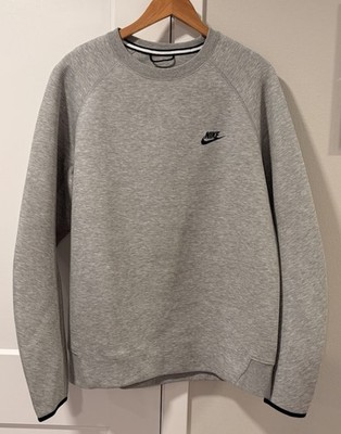 Nike Sportswear Tech Fleece Gray Crewneck Sweatshirt FB7916-063 Men s L $115 NWT