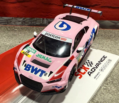 SCX 1/32 Scale ADVANCE 2.0 E10494 Audi R8 LMS GT3 Motorsport with lights- New