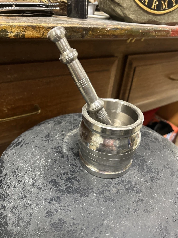 Stainless Steel Mortar and Pestle Set Bowl Spice Grinder Pill Crusher Mincers - Image 2 of 4