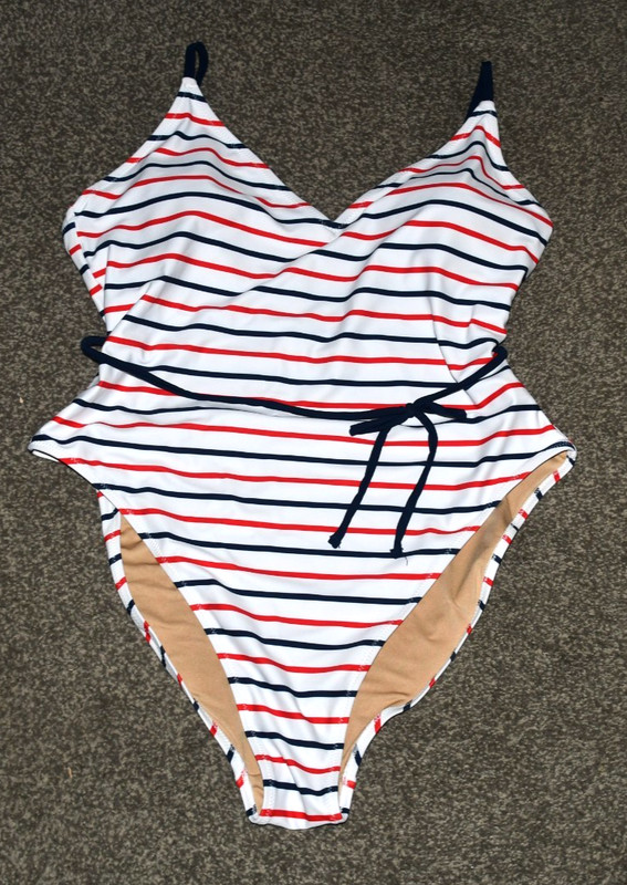 WOMEN'S SWIMSUIT ~ SIZE XL ~ PADDED ~ RED, WHITE & BLUE ~ADJUSTABLE STRAPS~CLEAN