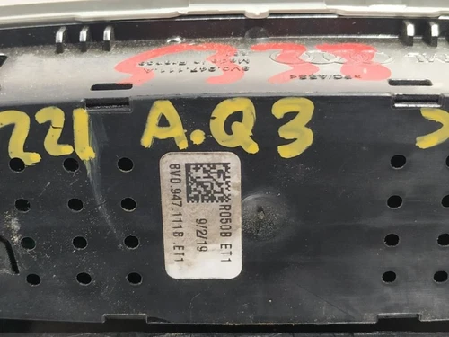 8V0947111B Luce Interna per AUDI Q3 SPORTBACK (F3N) 35 TDI 2019 949221 - Foto 6 di 10