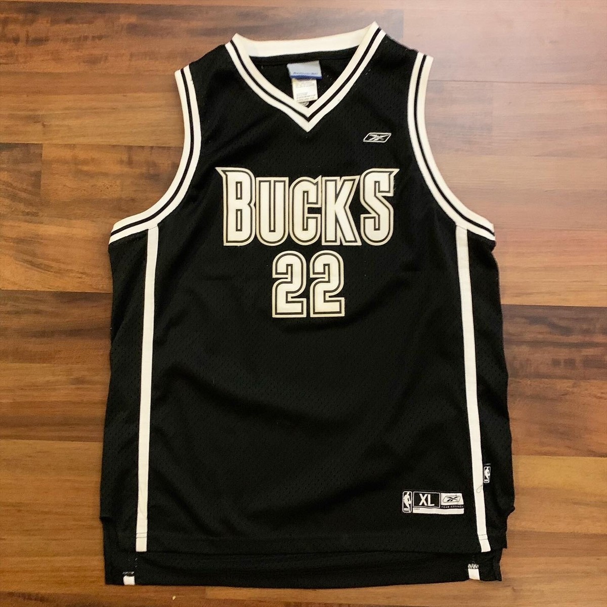 Reebok Michael Redd Milwaukee Bucks NBA Black Out Swingman Jersey Sz YOUTH  XL