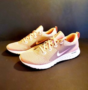 nike legend react women's pink