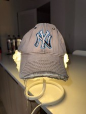 Fan Favorite New York Yankees Distressed Frayed Tan Baseball Hat