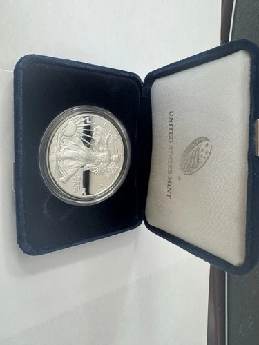 2017-W AMERICAN EAGLE ONE OUNCE SILVER PROOF COIN w COA & ORIGINAL BOX
