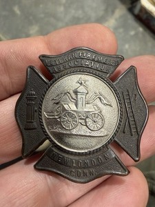 Veterans Fireman’s Association New London Ct Obsolete Badge