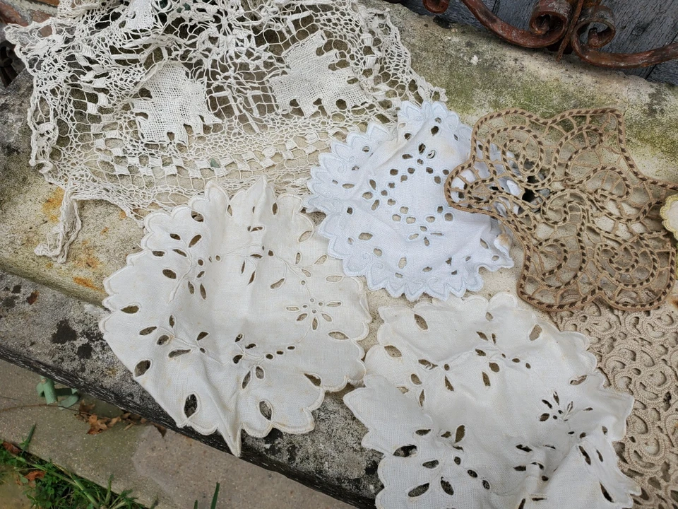 Linge ancien lots brodé napperons et autres... ideal couture déco - Photo 3/4