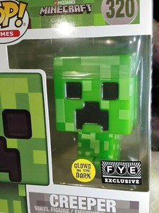 Funko Pop! Games Minecraft Creeper (Glow) FYE Exclusive Figure