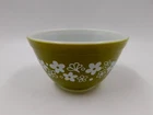 Vintage Pyrex "Spring Blossom Crazy Daisy" #401 Nesting Mixing Bowl 1 1/2 Pt.