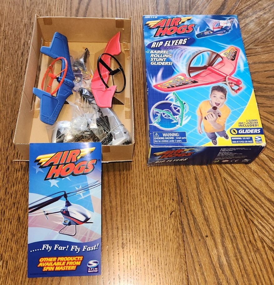 NOS 2003 Vintage Air Hogs Rip Flyers Barrel Rolling Stunt Gliders