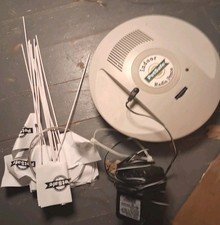 PetSafe Indoor Radio Fence RR-100 IRF-100 With Power Cord Adapter Flags