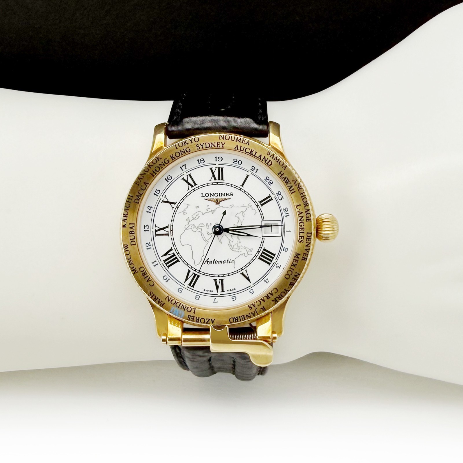 Longines The Pioneers Watch GMT L2.610.6 Limited Edition Yellow Gold Enamel Dial image 3
