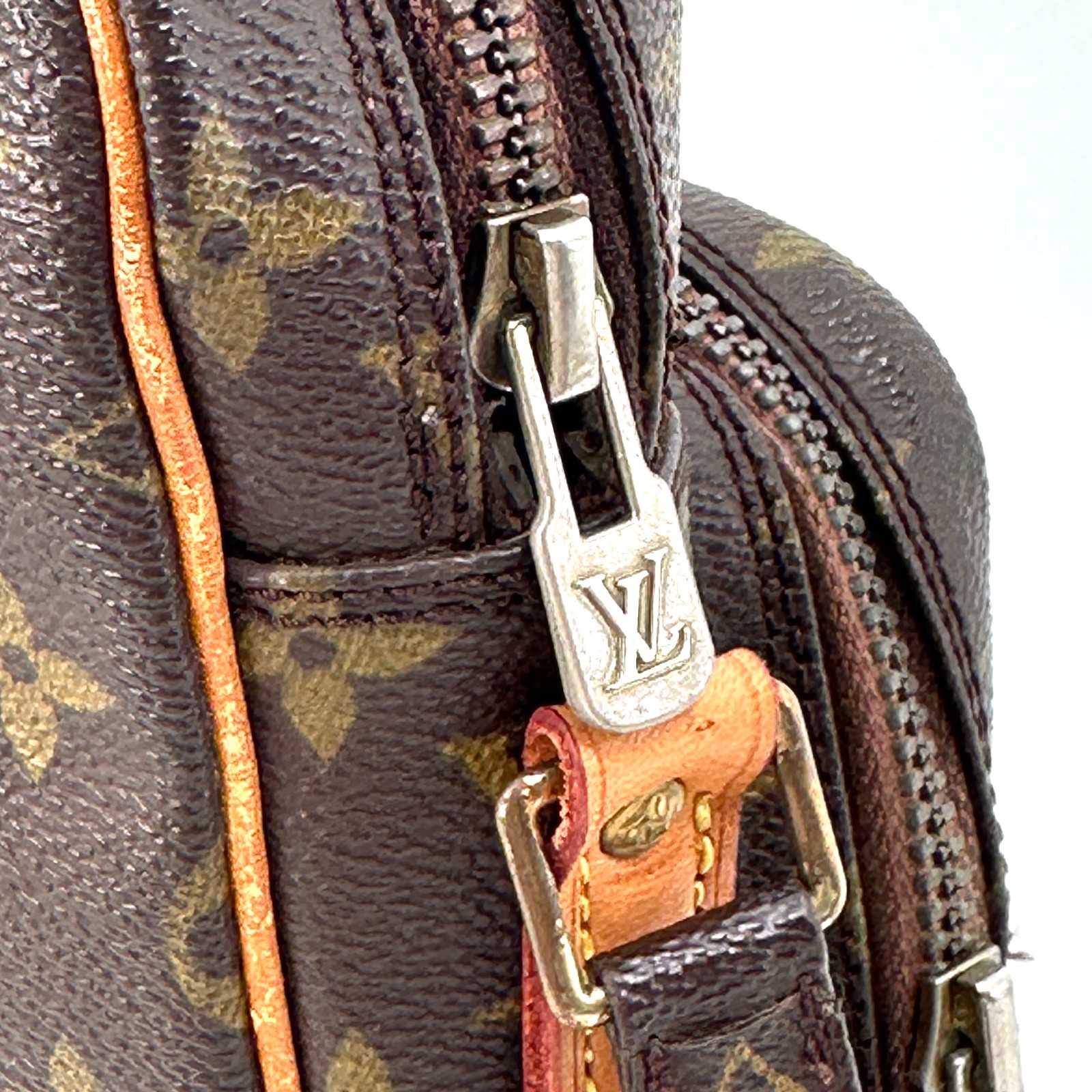 Louis Vuitton Amazone Shoulder Bag Monogram Canvas Brown Authentic thumbnail 12