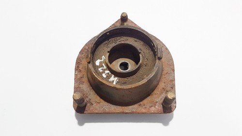Domlager Federbeinlager Stützlager - Vorne Rechts  Mazda 323 DE1320827-65