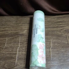 Vintage Floral With Scalloped edge Wallpaper Border by Warner Co. MODELE Pattern