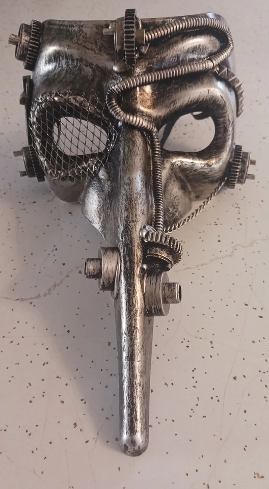 MASCARILLA PICO PÁJARO STEAMPUNK ASPECTO PLATEADO METÁLICO Foto 2 de 4