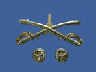 1st CAVALRY SWORDS SABERS  MILITARY HAT PIN 1ST CAVALRY REGIMENT BADGE